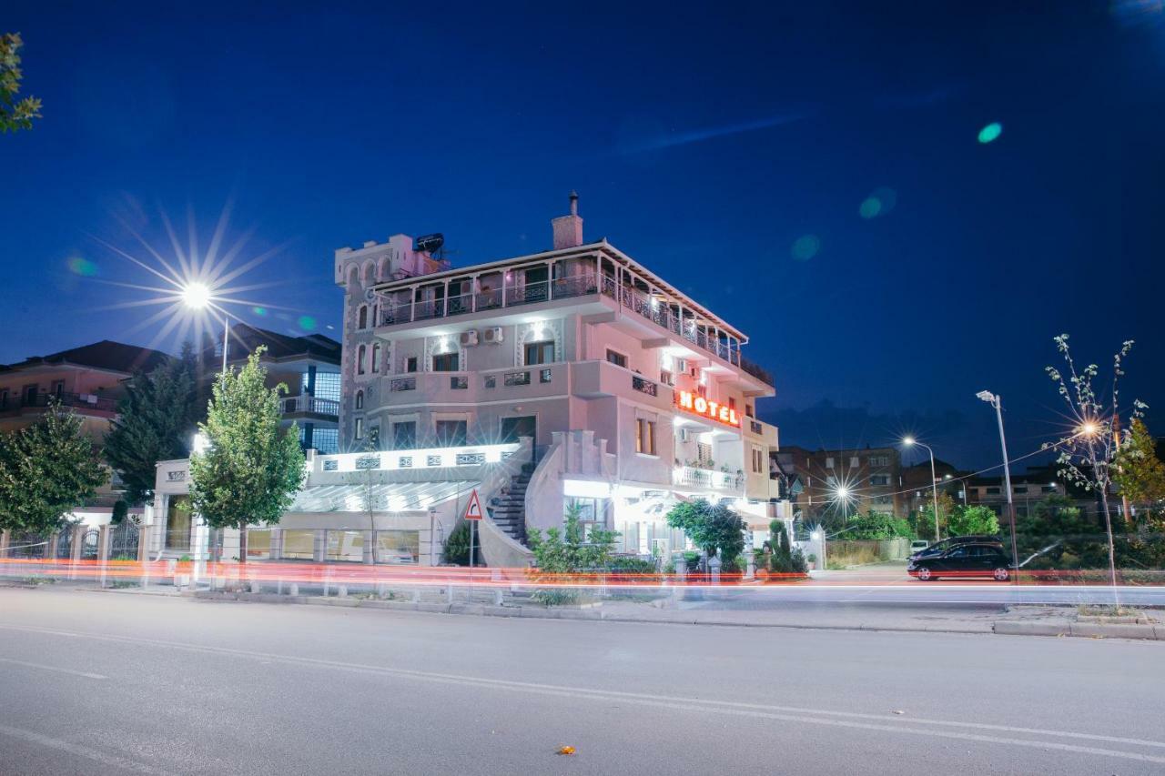 Dea Hotel 2002 คอร์เชอ ภายนอก รูปภาพ
