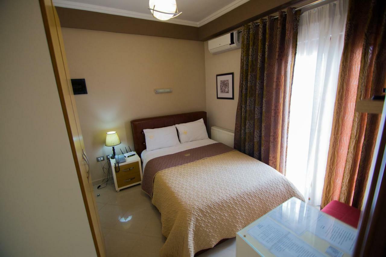 Dea Hotel 2002 คอร์เชอ ภายนอก รูปภาพ