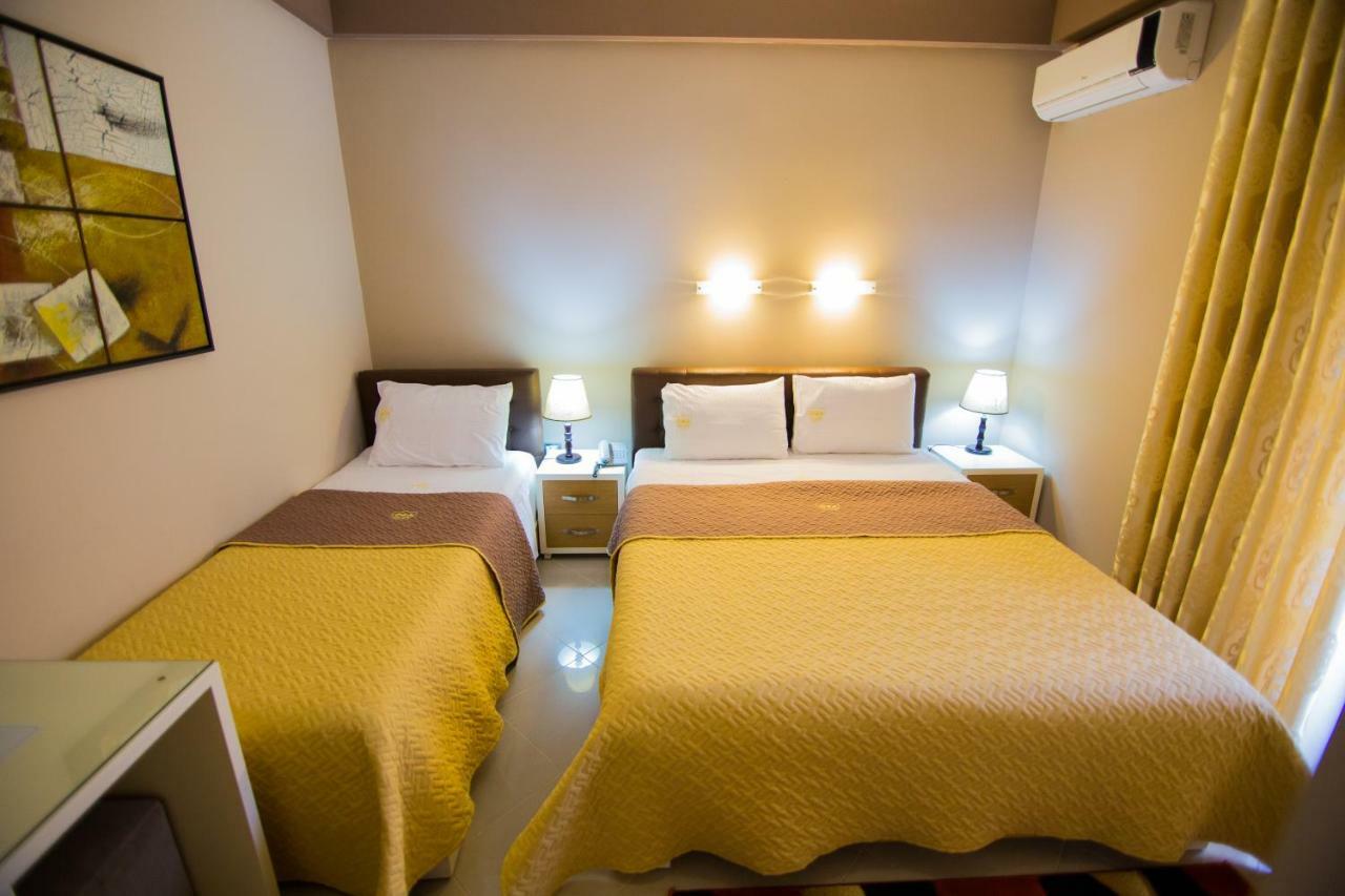 Dea Hotel 2002 คอร์เชอ ภายนอก รูปภาพ