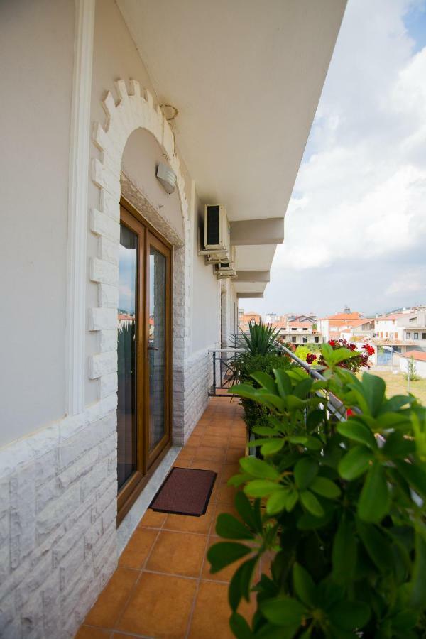 Dea Hotel 2002 คอร์เชอ ภายนอก รูปภาพ