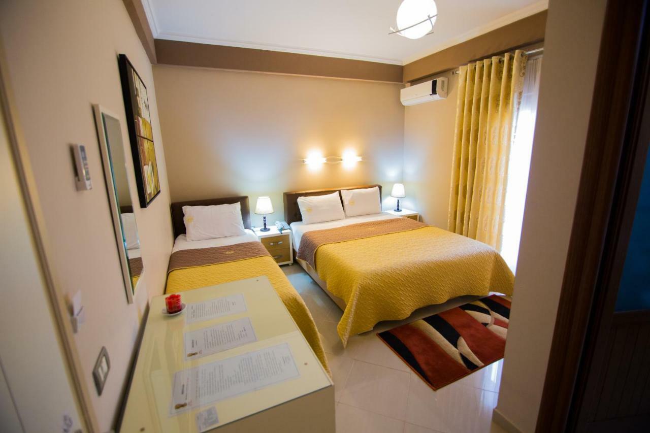 Dea Hotel 2002 คอร์เชอ ภายนอก รูปภาพ
