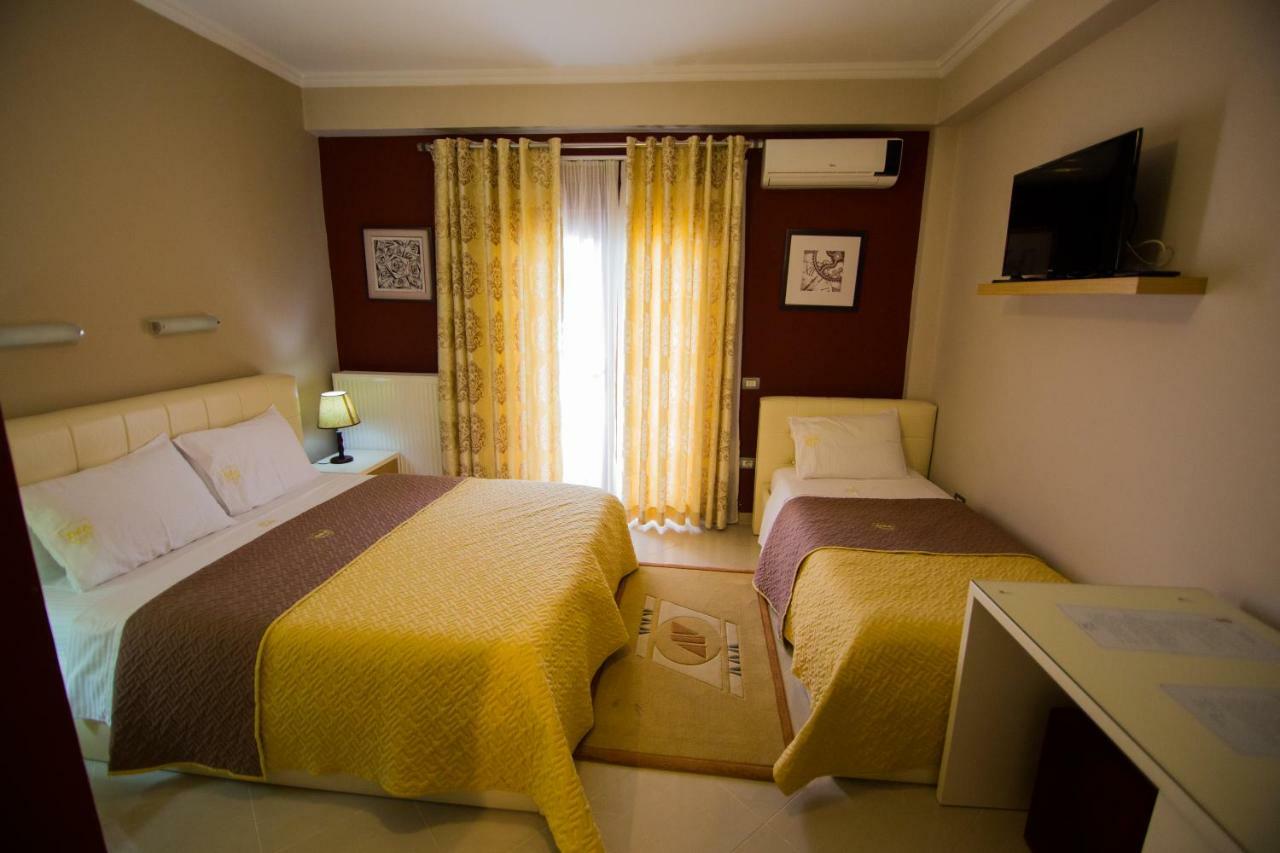 Dea Hotel 2002 คอร์เชอ ภายนอก รูปภาพ