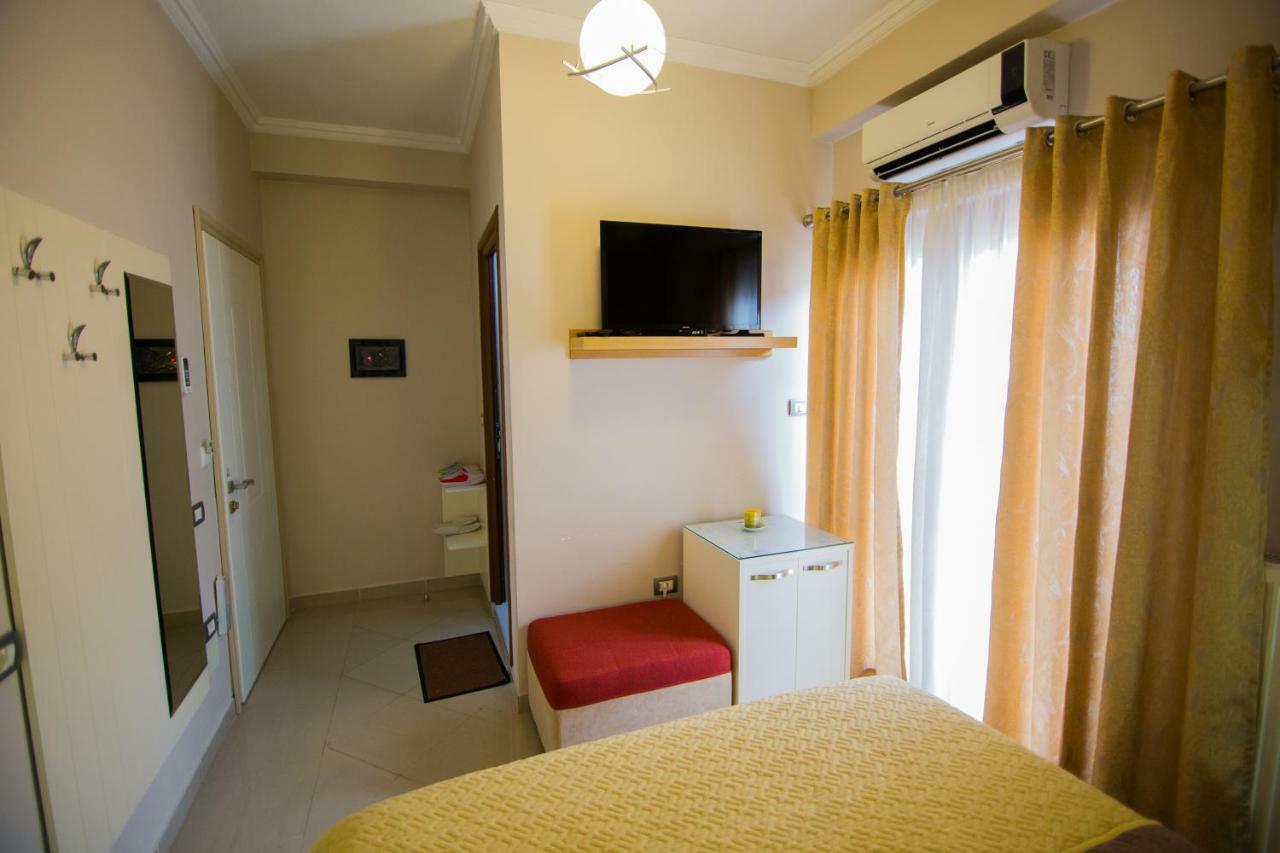 Dea Hotel 2002 คอร์เชอ ภายนอก รูปภาพ