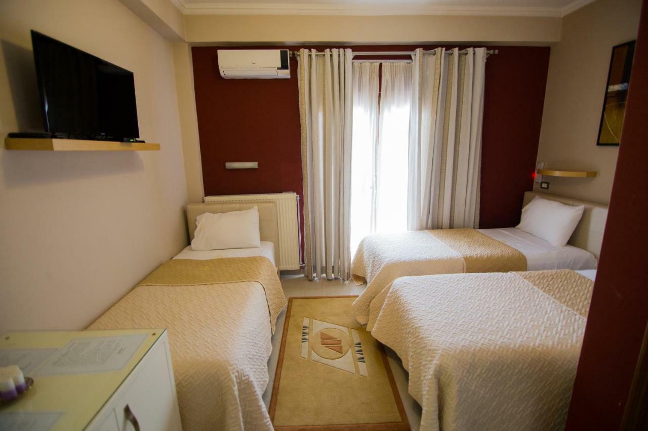 Dea Hotel 2002 คอร์เชอ ภายนอก รูปภาพ